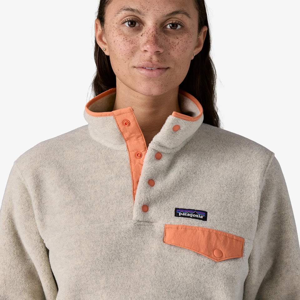 Patagonia Women's Lightweight Synchilla® Snap-T® Fleece Pullover - Oatmeal Heather / Heirloom Peach