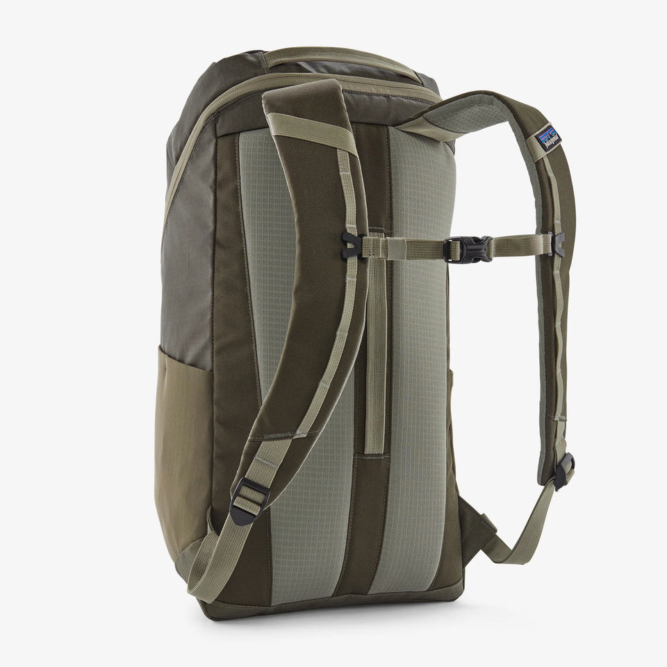 Patagonia Black Hole Pack 25L - Basin Green