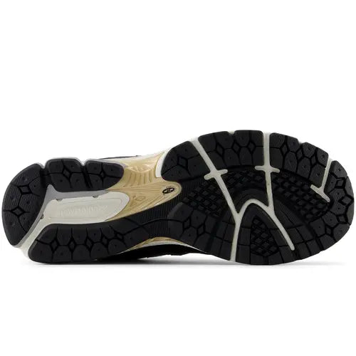 New Balance 2002R Black