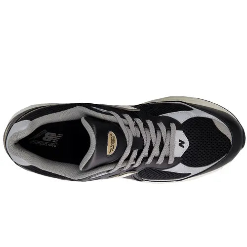 New Balance 2002R Black