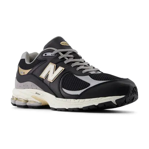 New Balance 2002R Black – Stencil