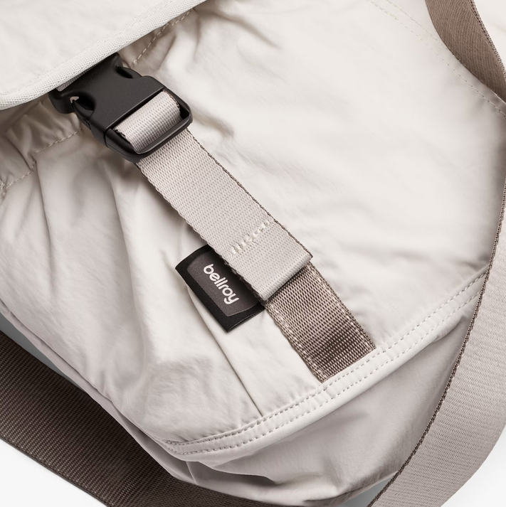 Bellroy Cinch Messenger - Oat