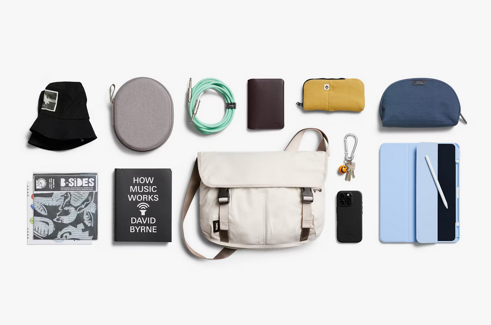 Bellroy Cinch Messenger - Oat