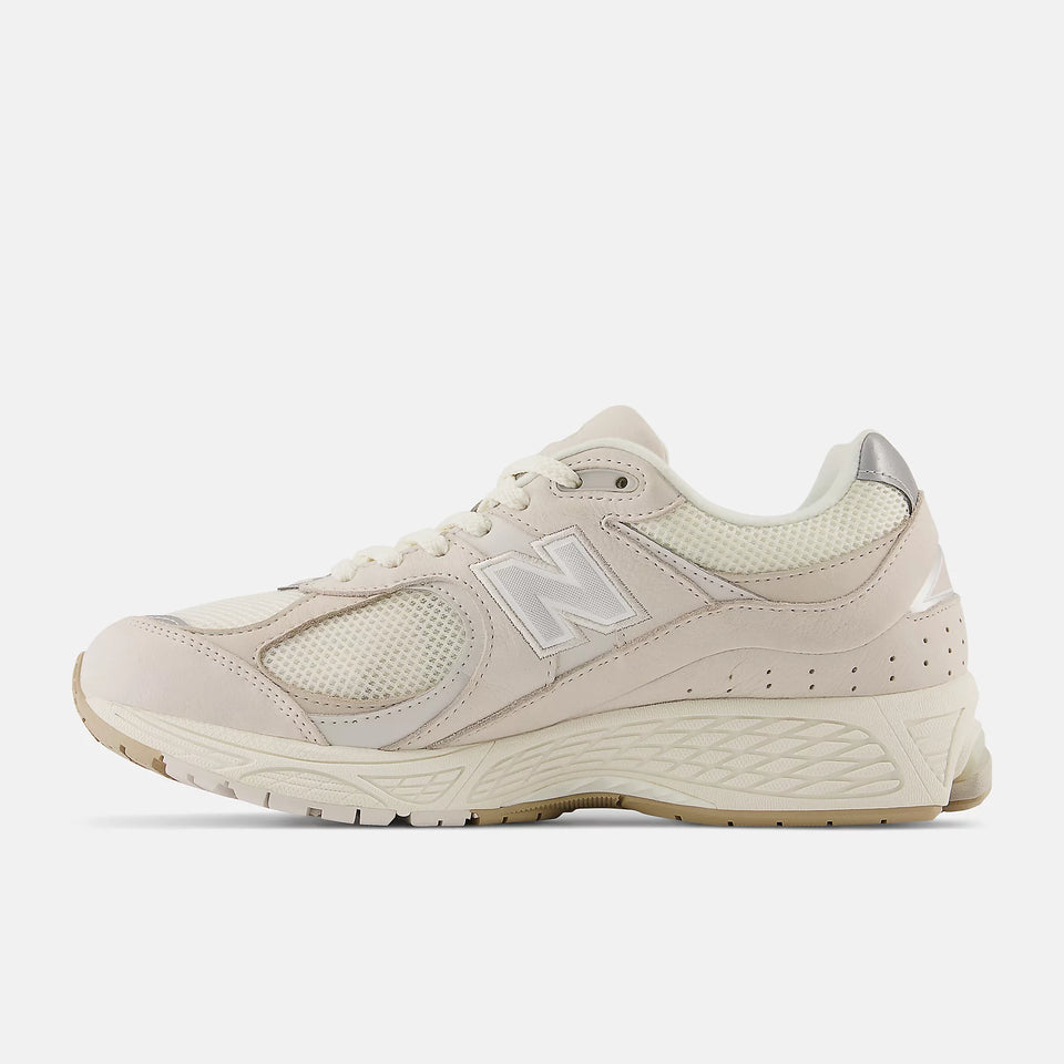 New Balance 2002R Linen Fog with Sea Salt and Timberwolf