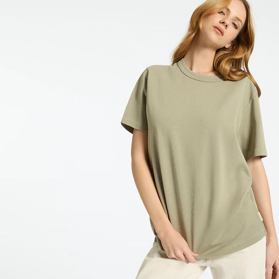 Status Anxiety Feels Right Tee Washed Sage