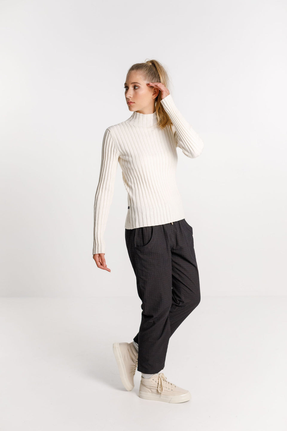 Thing Thing Turtle Neck Whipped Cream