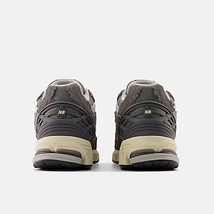 New Balance 1906R Castlerock with harbor grey and silver metallic