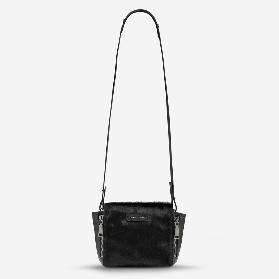 Status The Ascendants Bag Black/Black Fur - Stencil