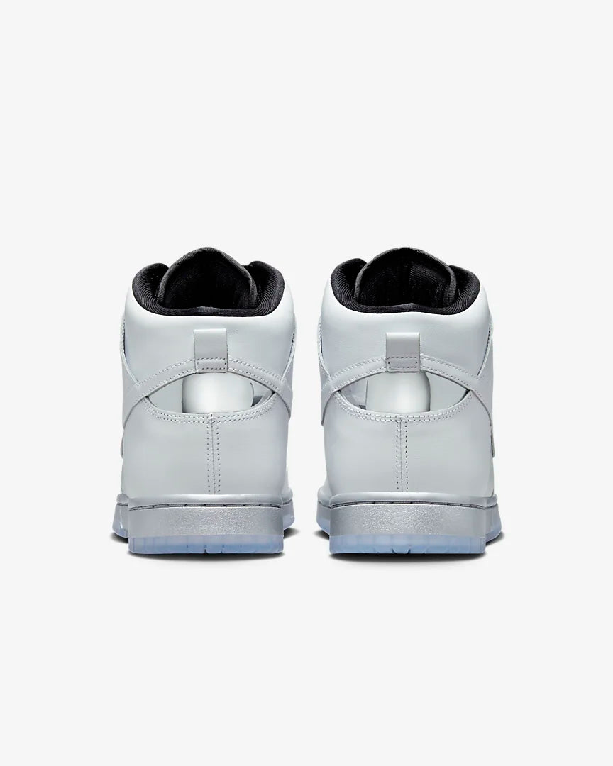 Nike W Dunk Hi SE - White / Metallic Silver / Black - Stencil