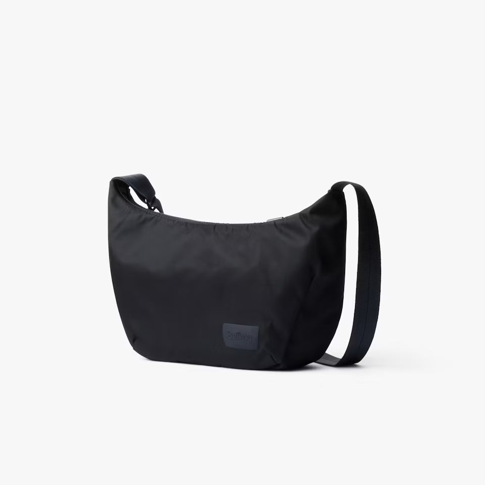 Bellroy Laneway Crescent Bag 2.5L - Black
