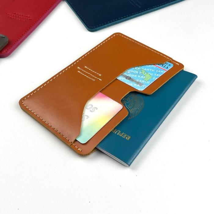 Philo Goods Passport Wallet Cover with card holders - Tan - Stencil