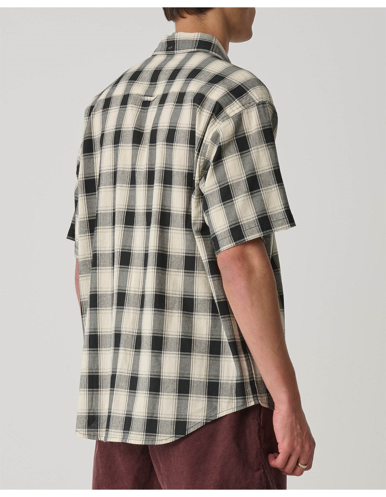 S-Double Vista SS Shirt - Black/White - Stencil