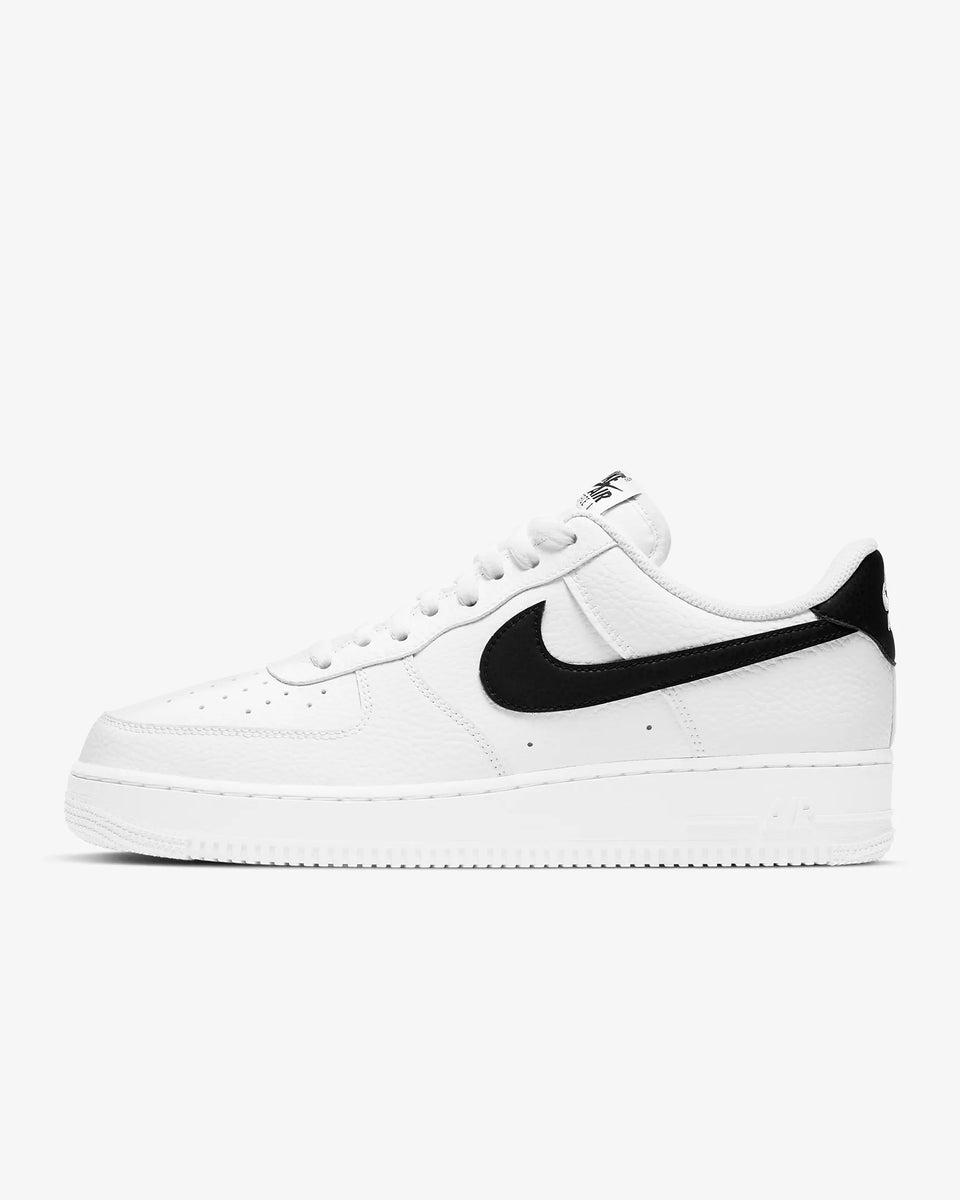 Nike Air Force 1 07 White Black Stencil