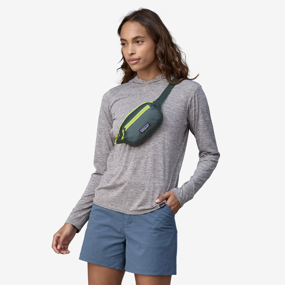 Patagonia Ultralight Black Hole® Mini Hip Pack 1L - Nouveau Green