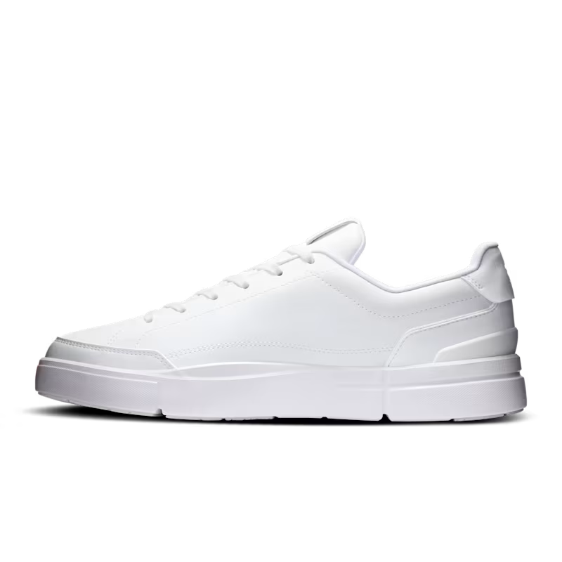 On THE ROGER Centre Court - White/White