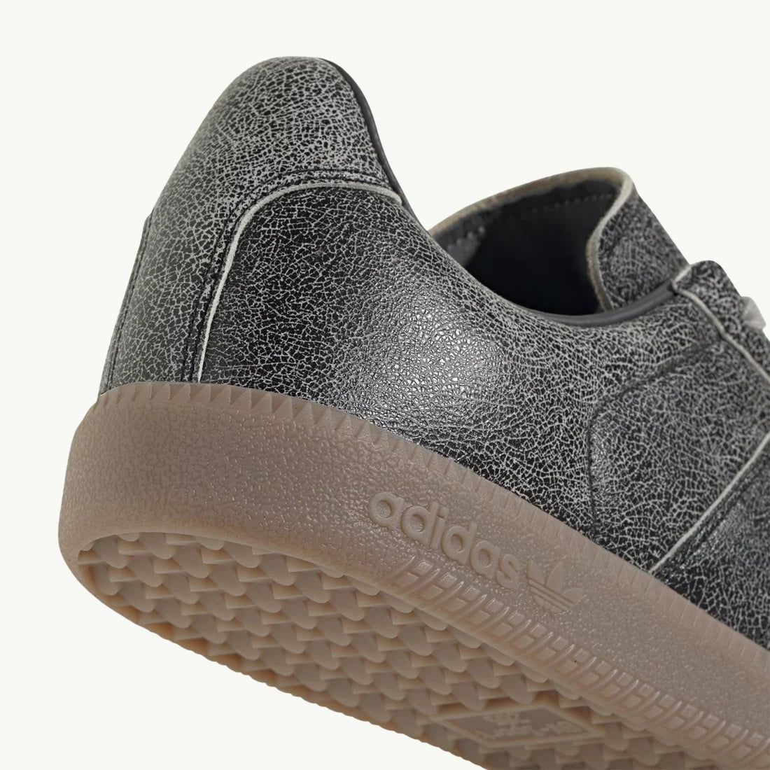 Adidas BW Army - Core Black / Carbon / Light Brown - Stencil
