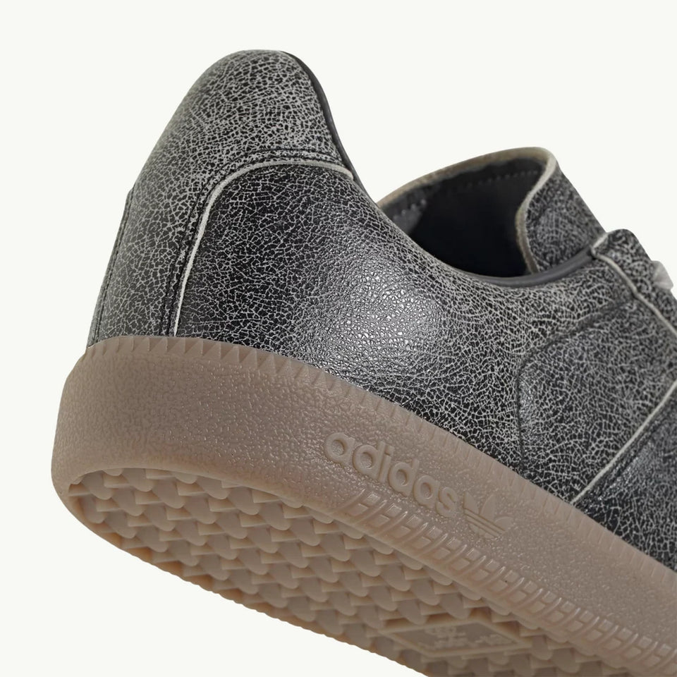 Adidas BW Army - Core Black / Carbon / Light Brown