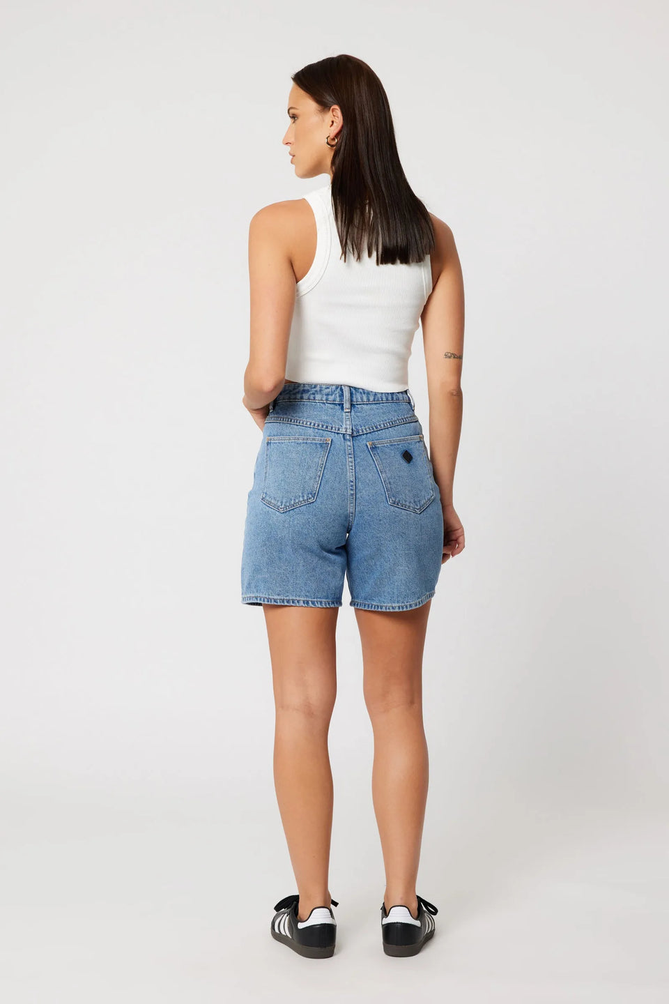 Abrand A Carrie Short - Naomi Mid Vintage Blue