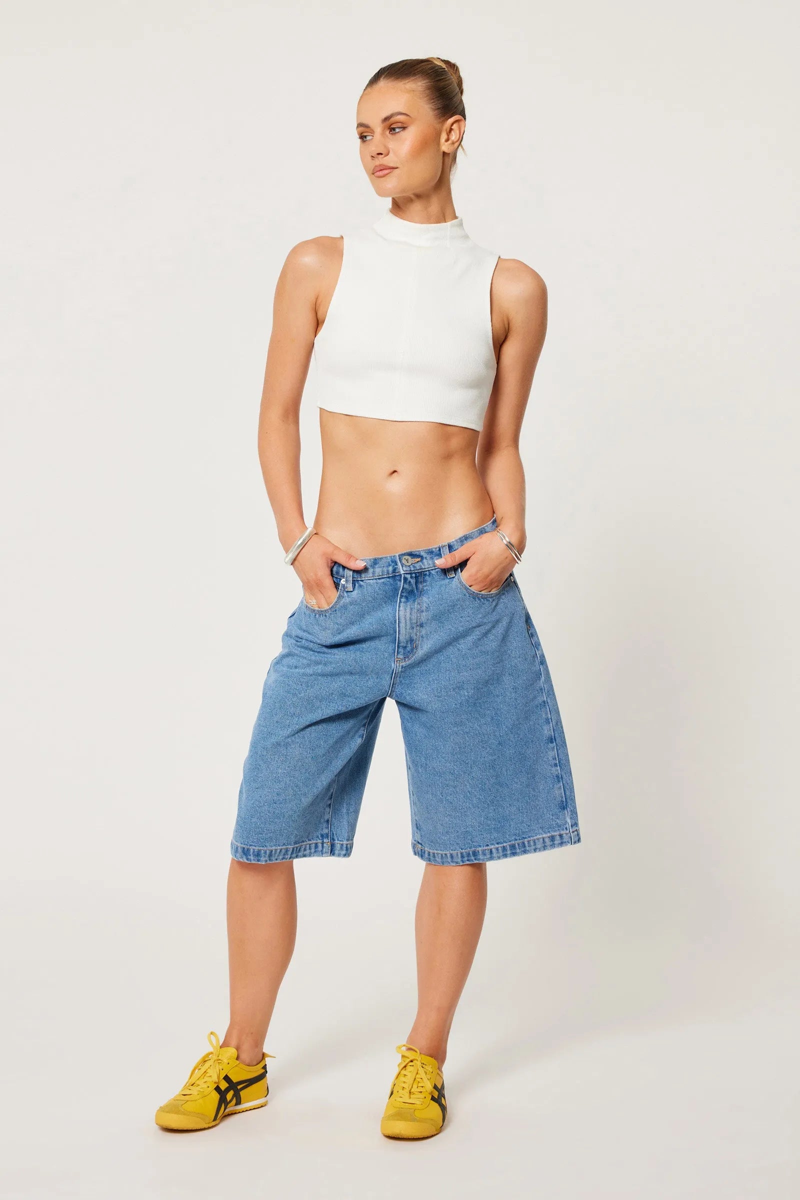 Abrand 95 Super Baggy Jort - Naomi - Mid Blue