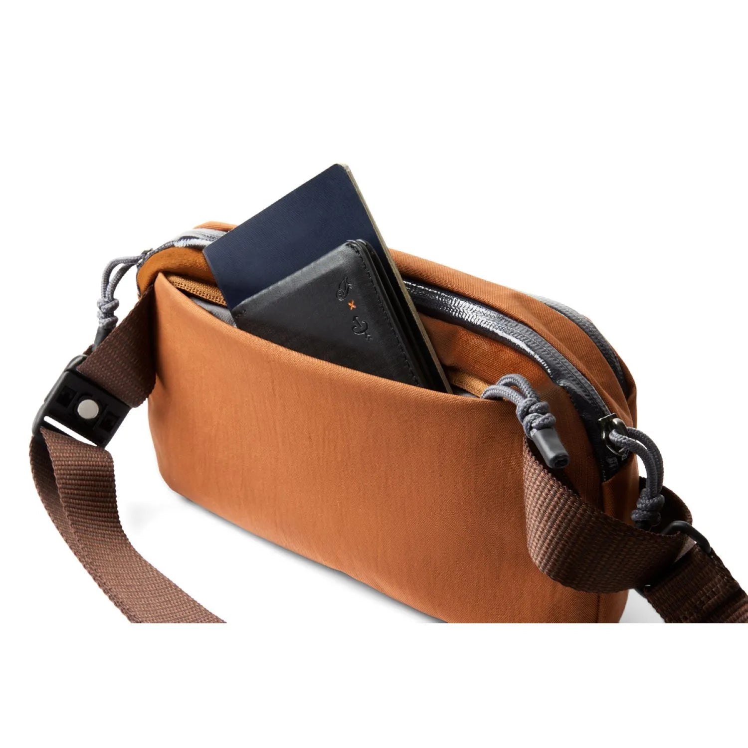 Bellroy Venture Ready Sling 2.5L Bronze - Stencil