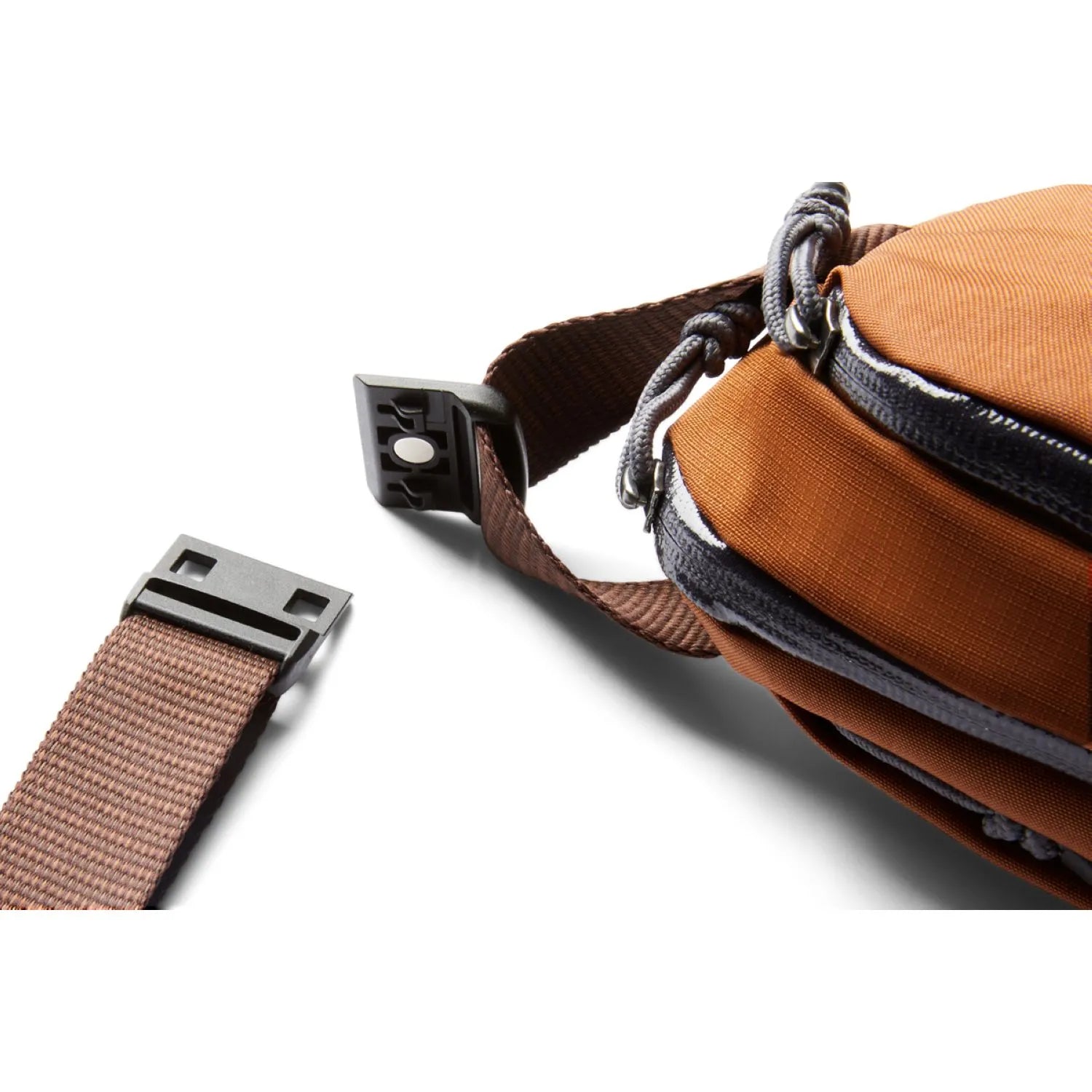 Bellroy Venture Ready Sling 2.5L Bronze - Stencil