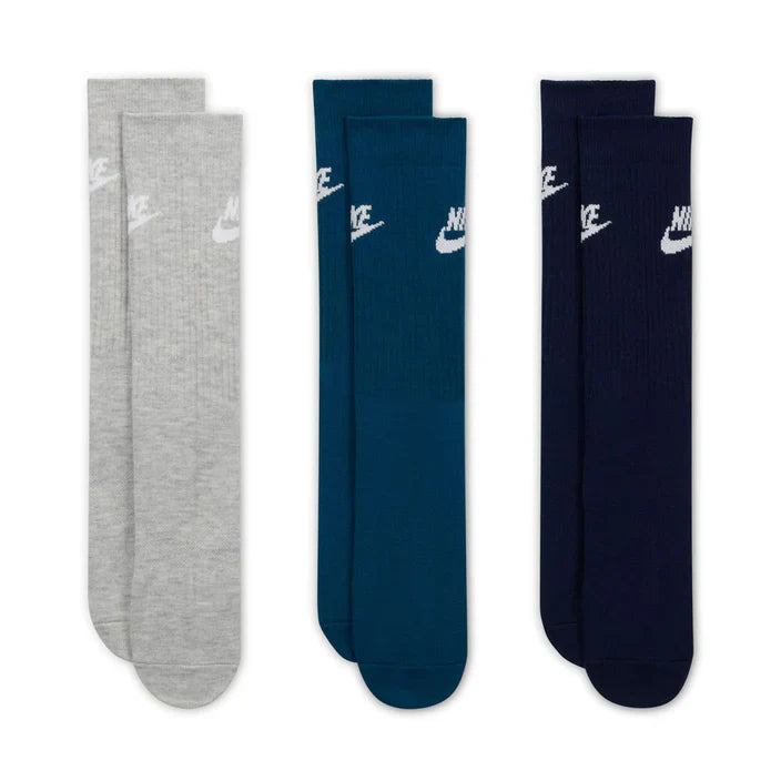 Nike Sportswear Everyday Essential Crew Socks (3 Pairs) - Multi - Stencil