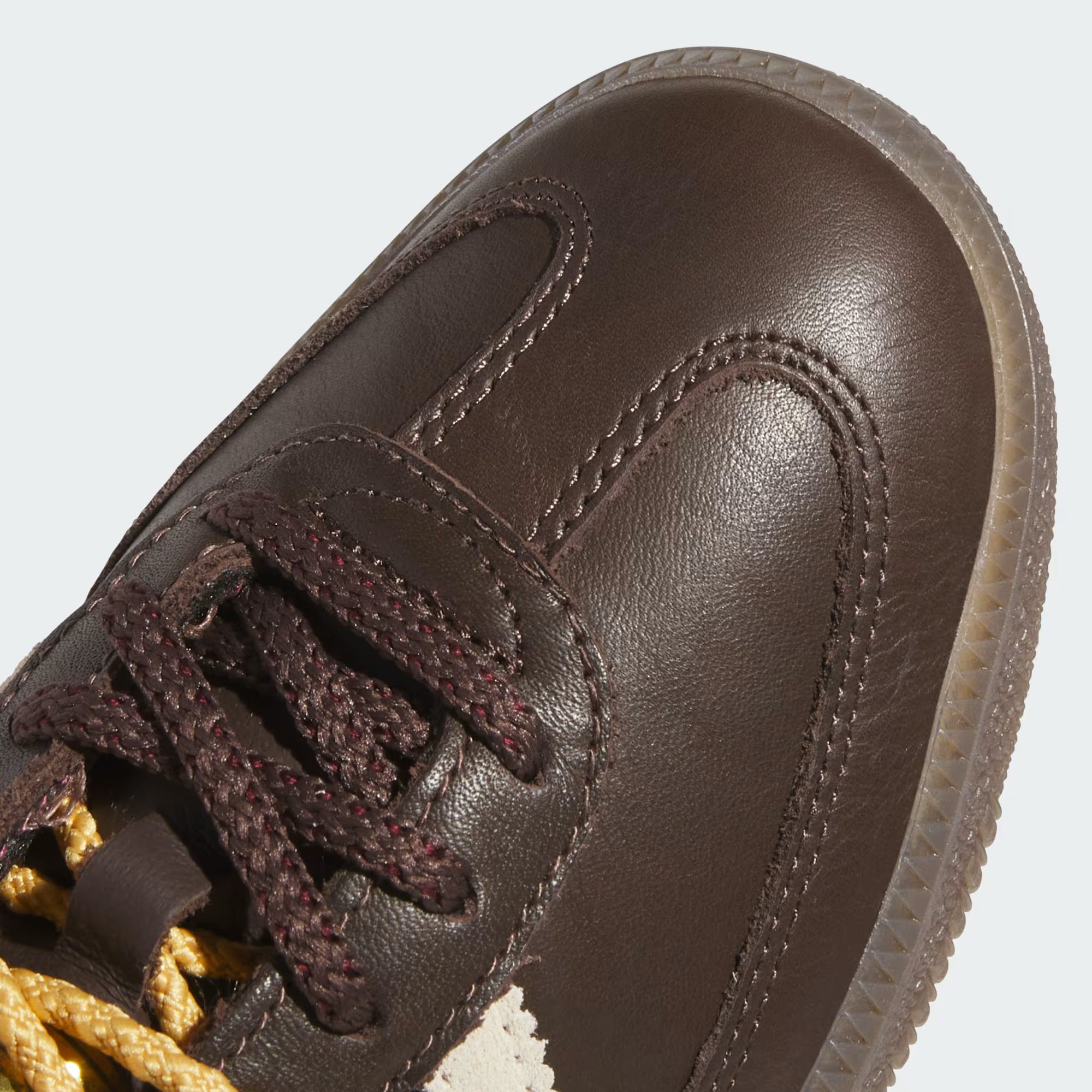 Adidas Women's Samba OG - Brown / Warm Vanilla / Maroon