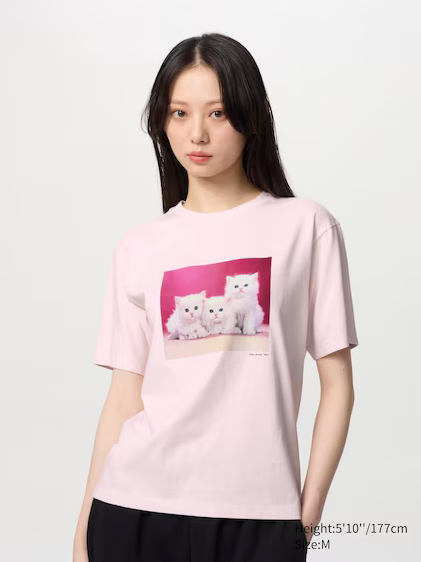 Uniqlo Women's Cat Photographs UT Graphic T-Shirt - 10 Pink
