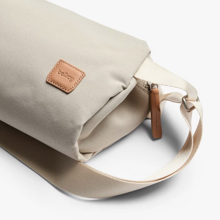 Bellroy Classic Sling 3L - Tahini
