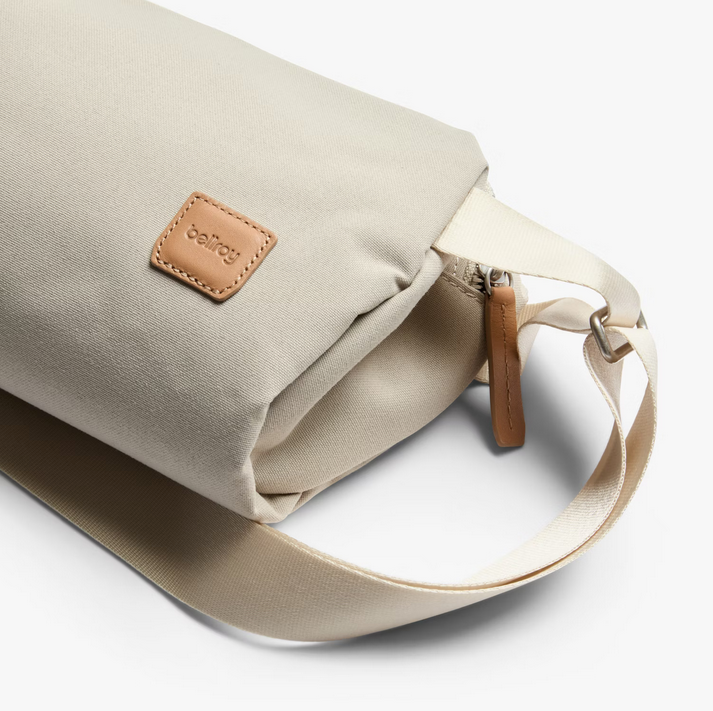 Bellroy Classic Sling 3L - Tahini