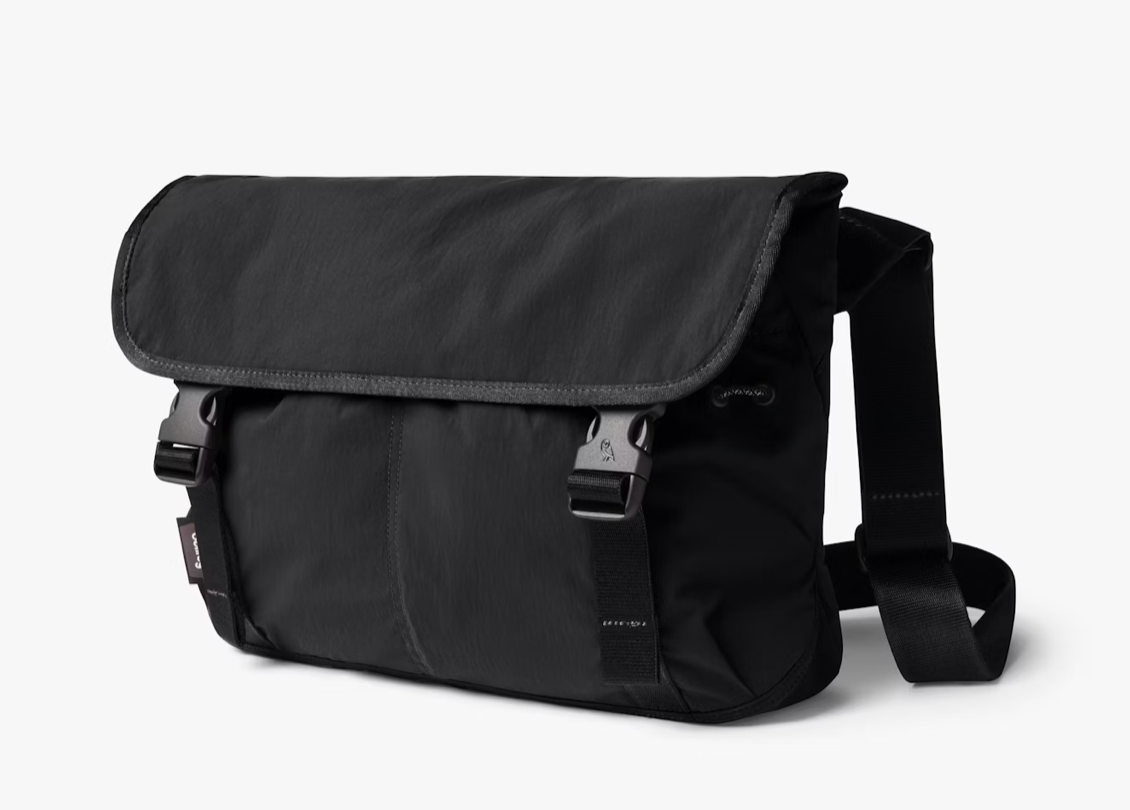 Bellroy Cinch Messenger - Black - Stencil