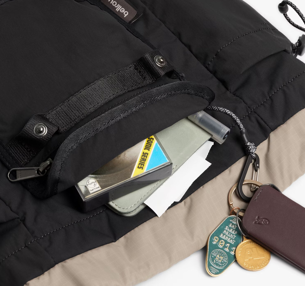 Bellroy Cinch Minipack - Black - Stencil