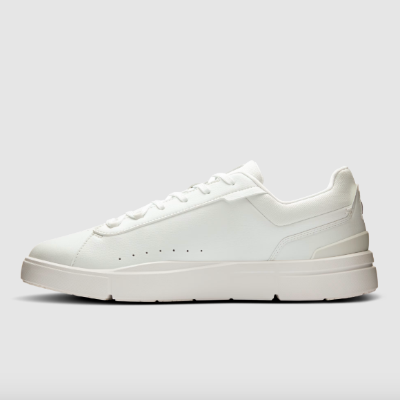 On THE ROGER Advantage Men's - White/White - Stencil