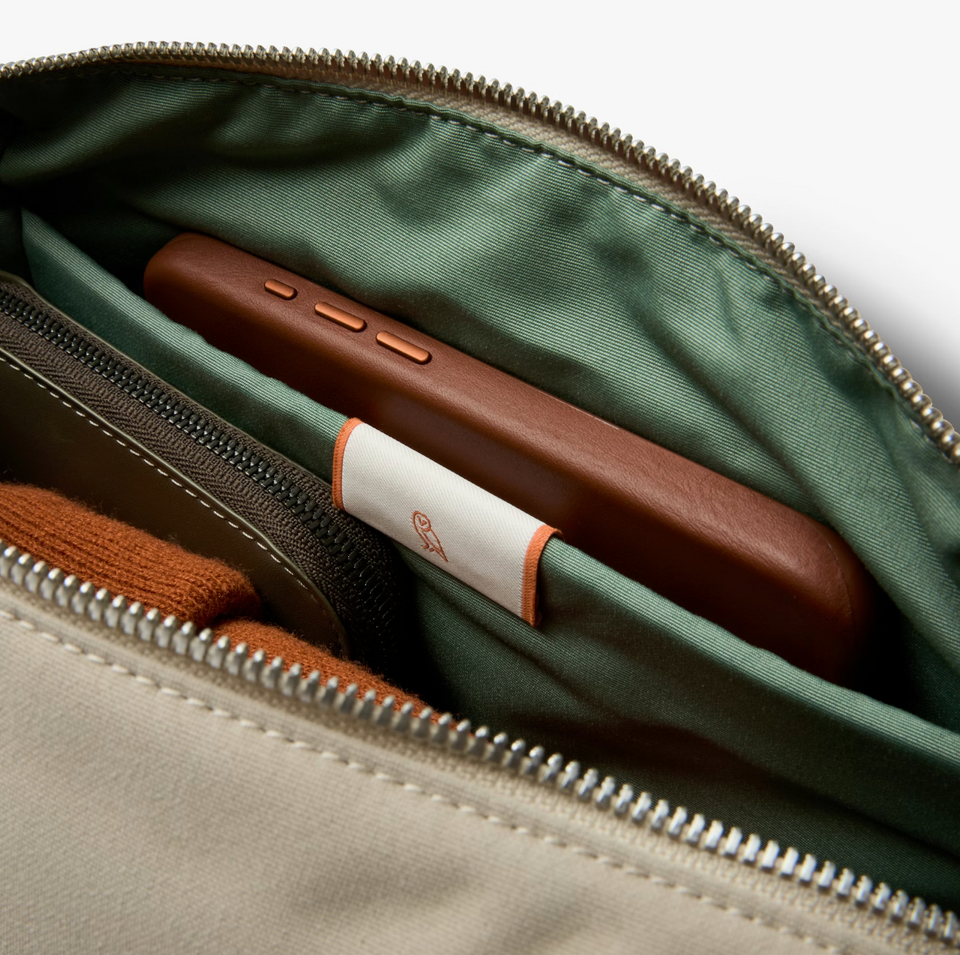 Bellroy Classic Sling 5L - Tahini