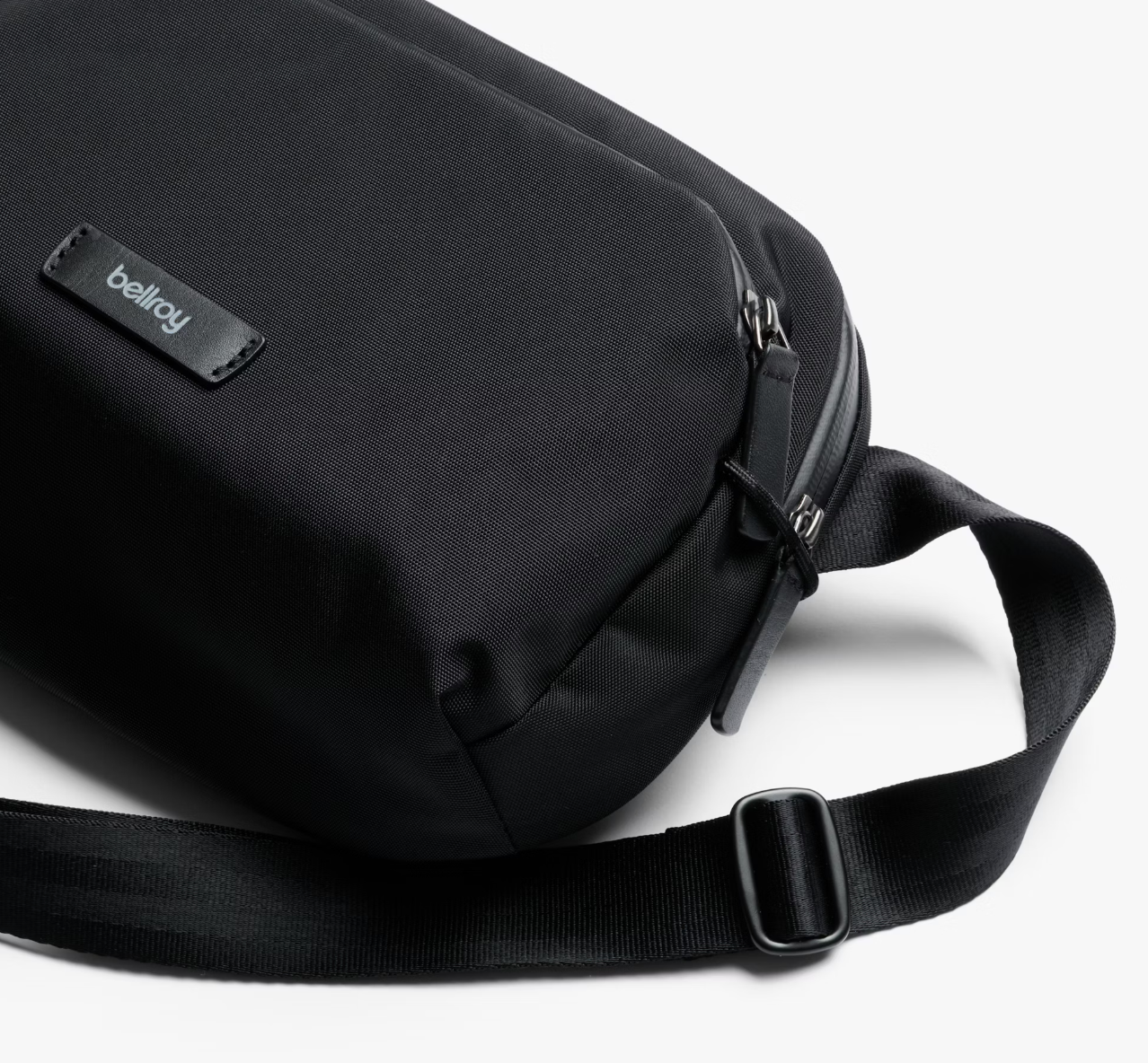 Bellroy Transit Sling 5L - Black - Stencil