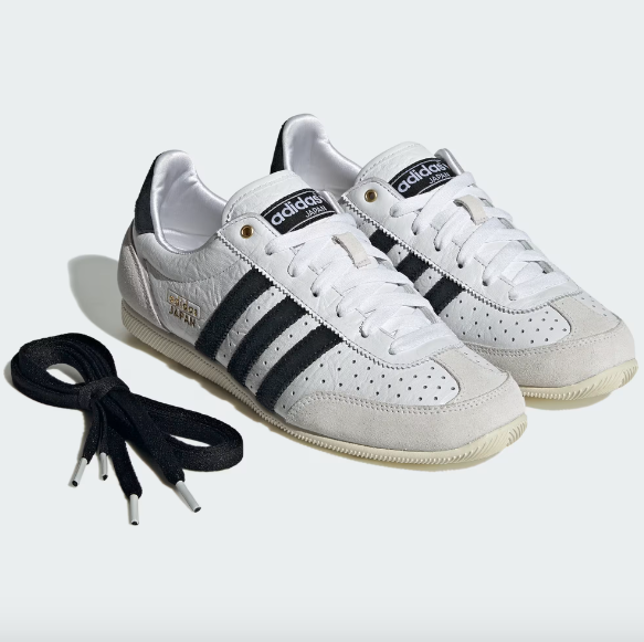 Adidas Women's Japan - Cloud White / Core Black / Gold Metallic - Stencil