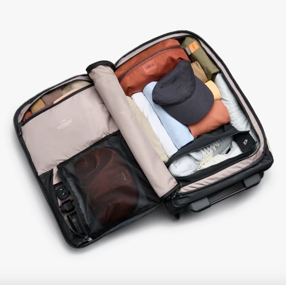 Bellroy Lite Carry-On - Black - Stencil