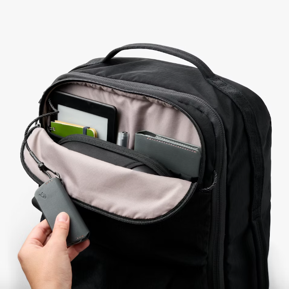 Bellroy Lite Carry-On - Black - Stencil