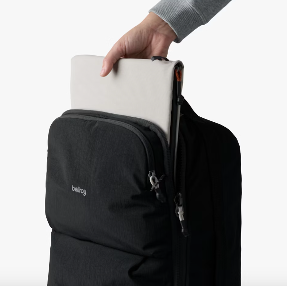 Bellroy Lite Carry-On - Black - Stencil