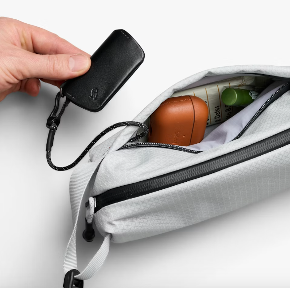 Bellroy Lite Sling Mini - Fog - Stencil