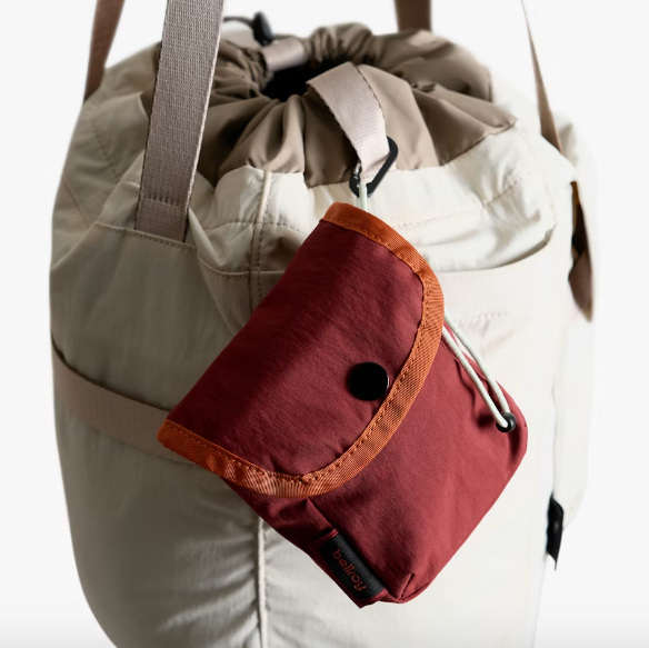 Bellroy Cinch Pocket - Crimson - Stencil