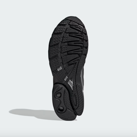 Adidas Adistar Control 5 - Core Black / Grey Six / Iron Metallic - Stencil