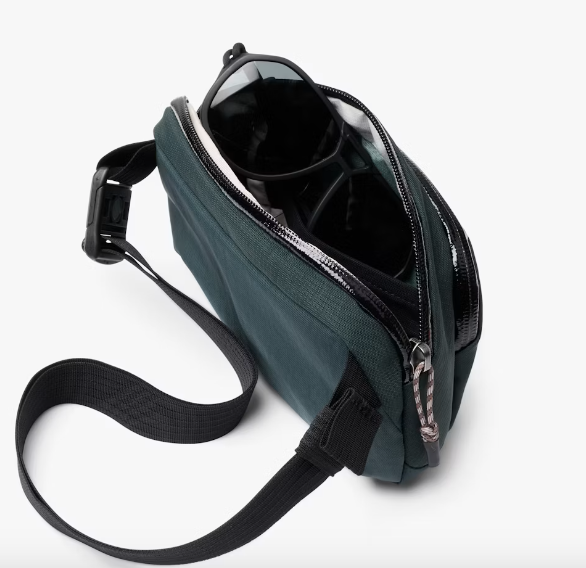 Bellroy Venture Hip Pack 1.5L - Deep Ocean