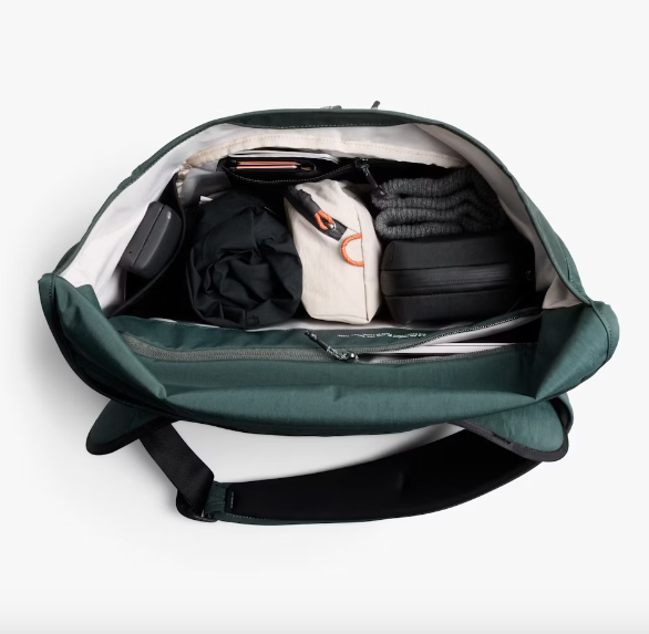 Bellroy Venture Messenger 16" - Deep Ocean