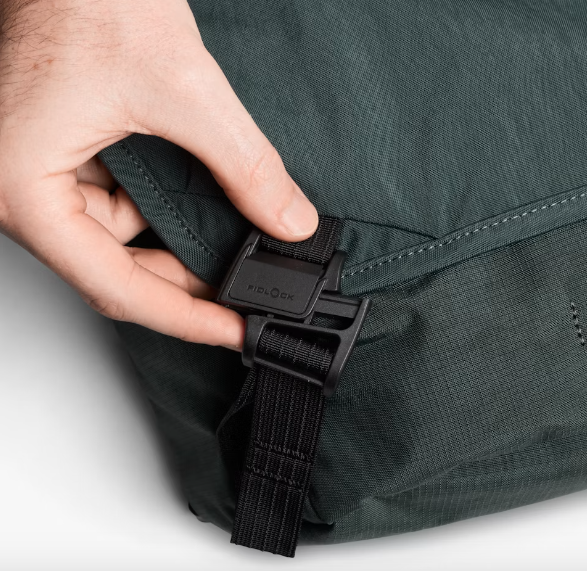 Bellroy Venture Messenger 16" - Deep Ocean