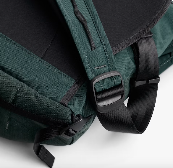 Bellroy Venture Messenger 16" - Deep Ocean