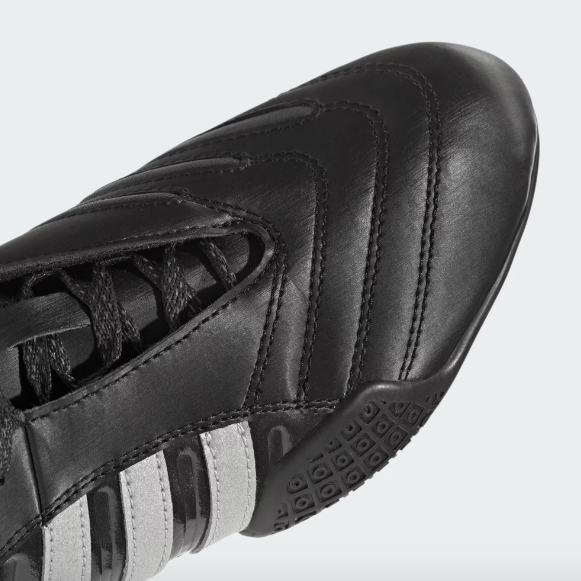 Adidas Women's taekwondo Mei Elite - Core Black / Silver Metallic / Core Black