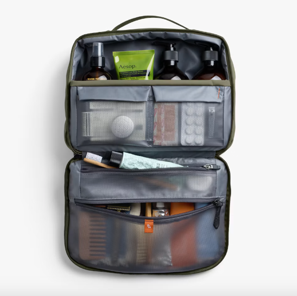 Bellroy Hanging Toiletry Kit Plus - Sea Kelp - Stencil