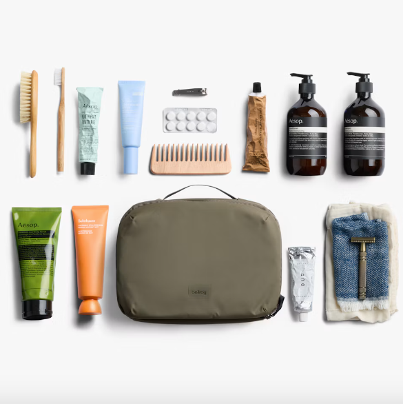 Bellroy Hanging Toiletry Kit Plus - Sea Kelp - Stencil