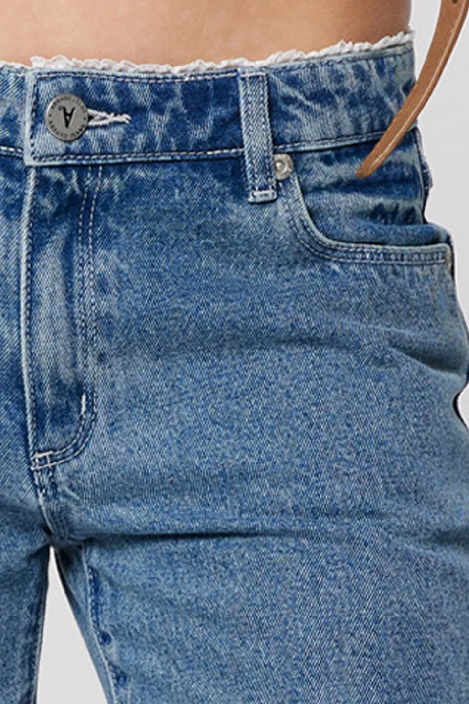 Abrand 99 Low Baggy Selena Lace Recycled